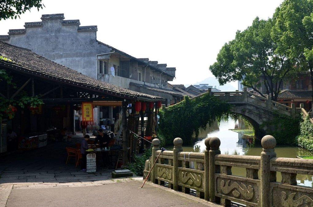 逃出昏暗的地下室2